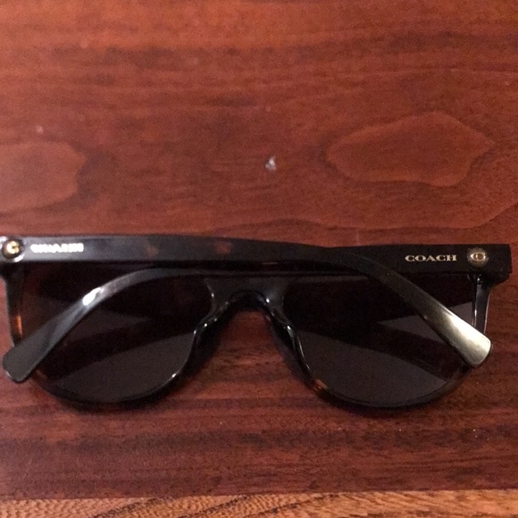 Women’s Coach sunglasses excellent condition